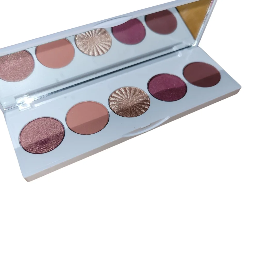 OFRA Symphony Signature eyeshadow palette